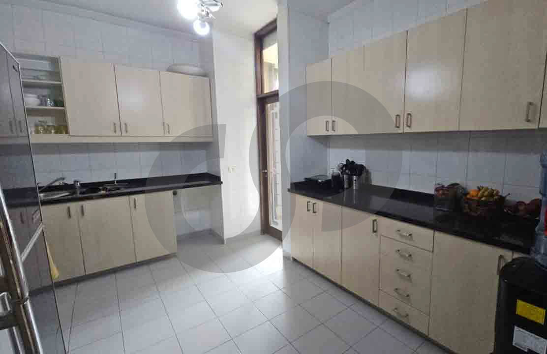 Prime location, Brand New, 2 parking, Yarzeh — الصورة 2