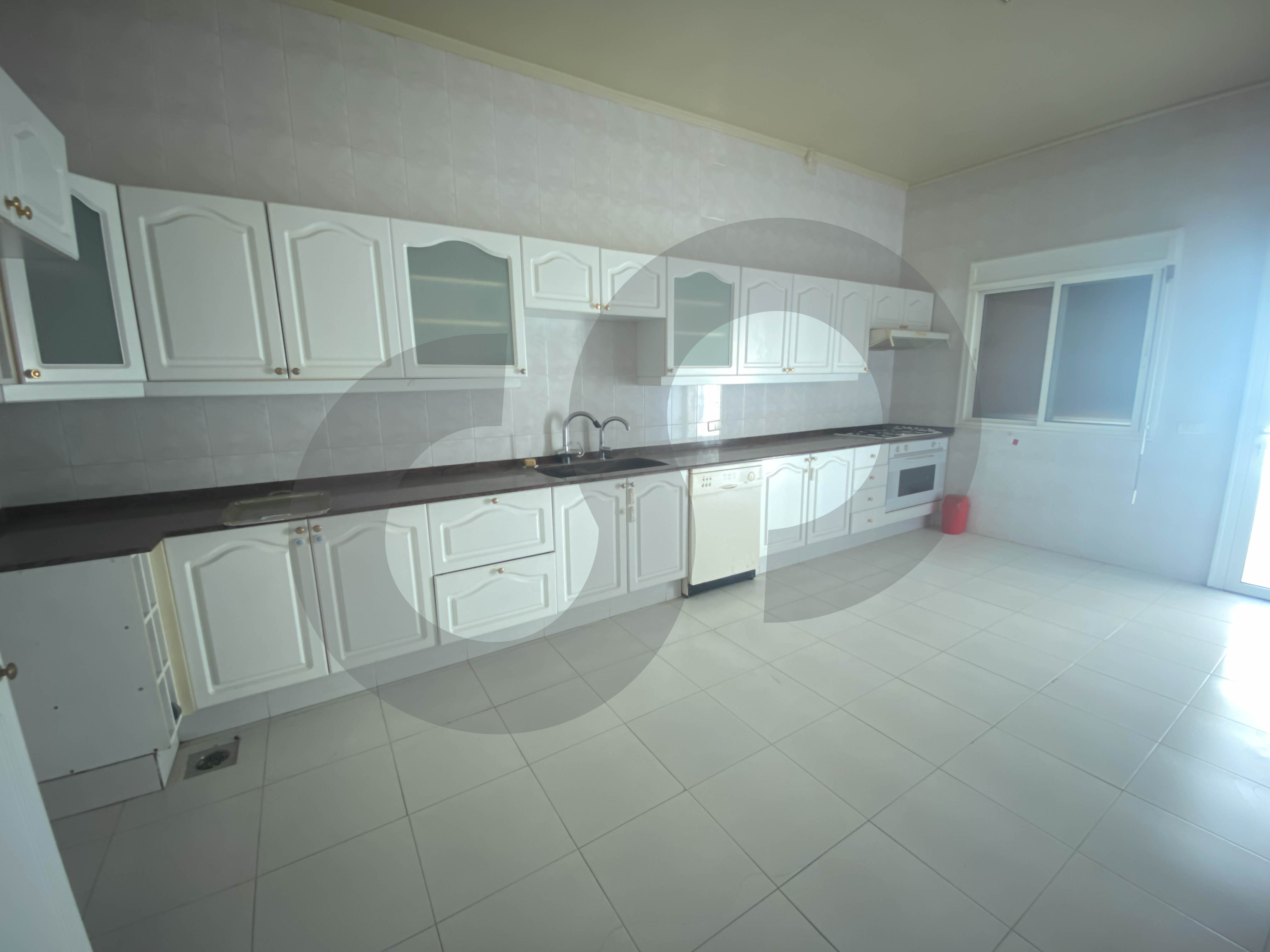 2 apartments, Office, Parking, Akbe-Zgharta — الصورة 2