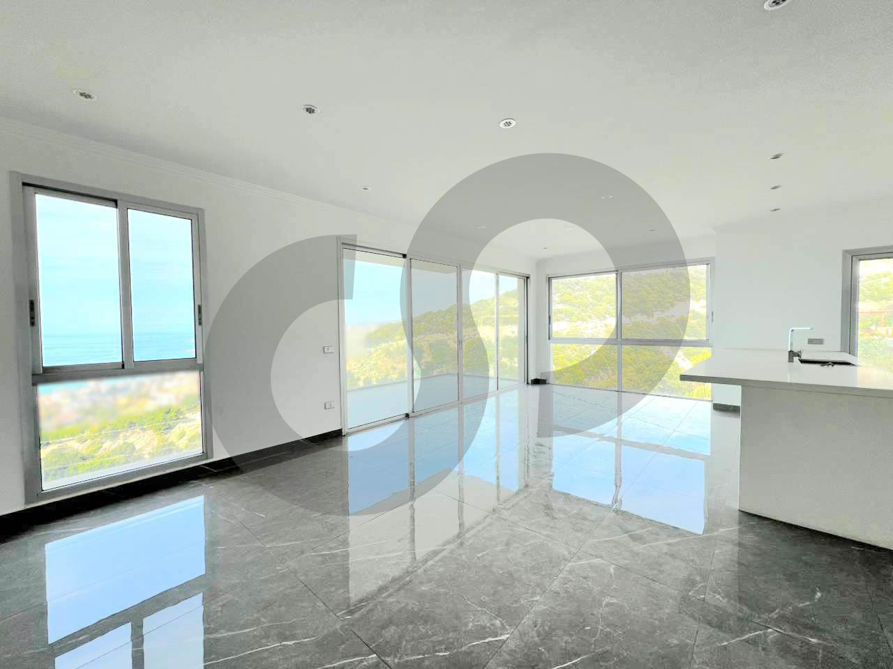 shared pool, covered parking, sea view, Halat — الصورة 2