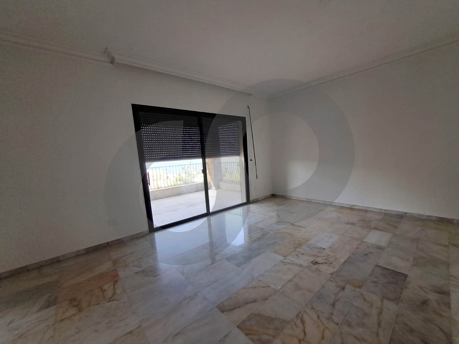 Huge,Unused, High end, balcony, sea view, Mtayleb — الصورة 2