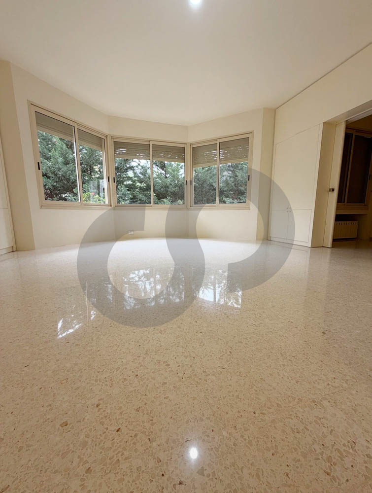 Maids room with bathroom, Fully Renovated , Rabieh — الصورة 2
