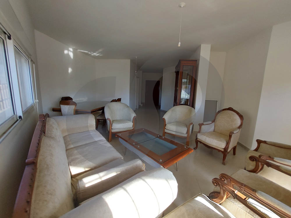 Partial sea view , Building for sale in Amchit — الصورة 3