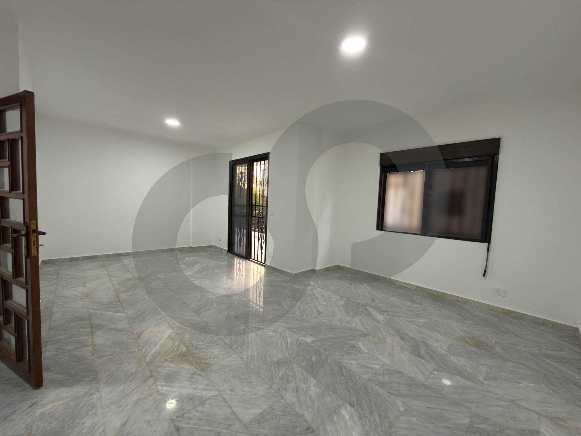 prime location, great deal, terrace, Jeita — الصورة 2