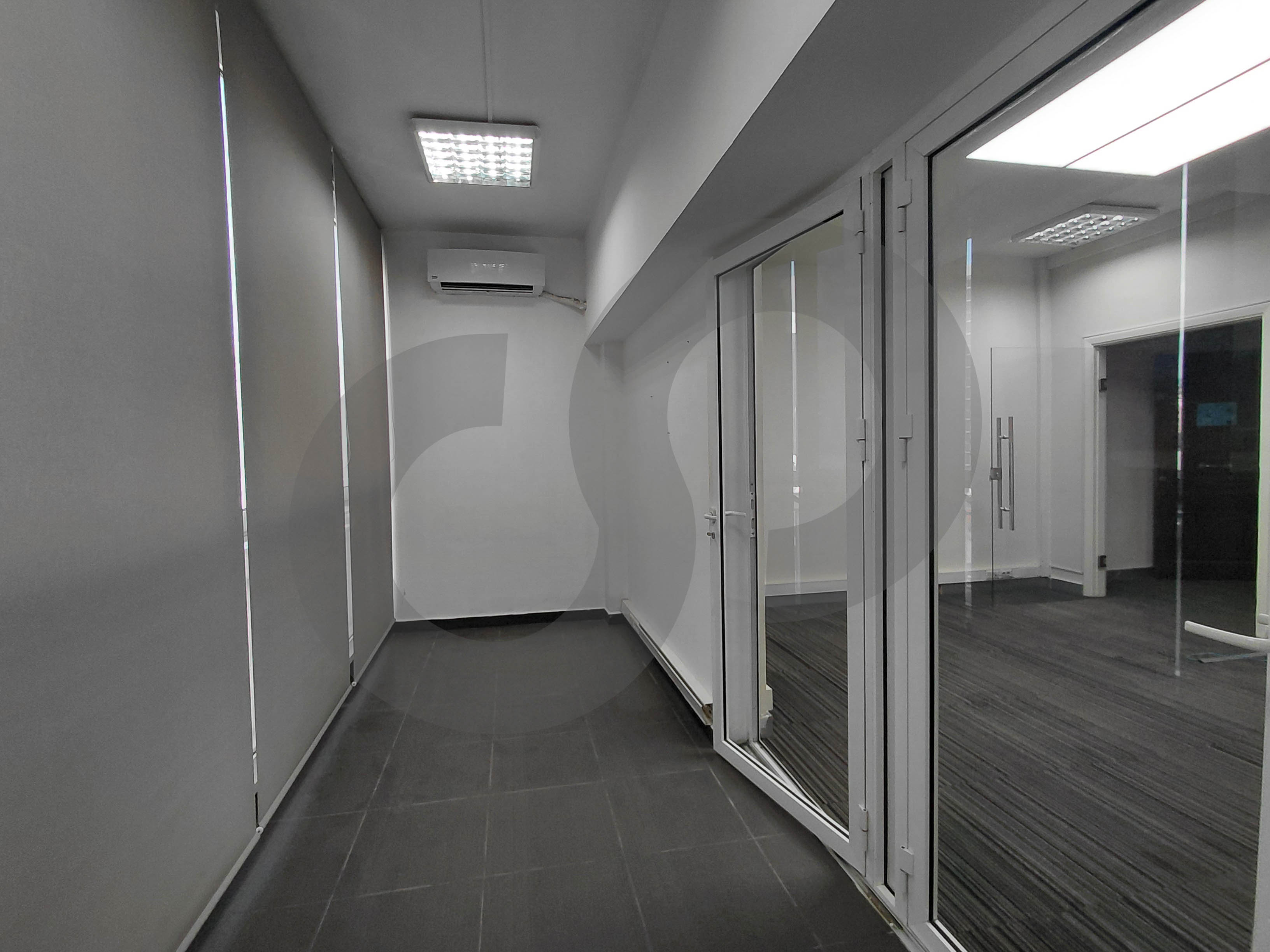 elevator, 2 parking, Sin El Fil, Mirna Chalouhi — الصورة 2