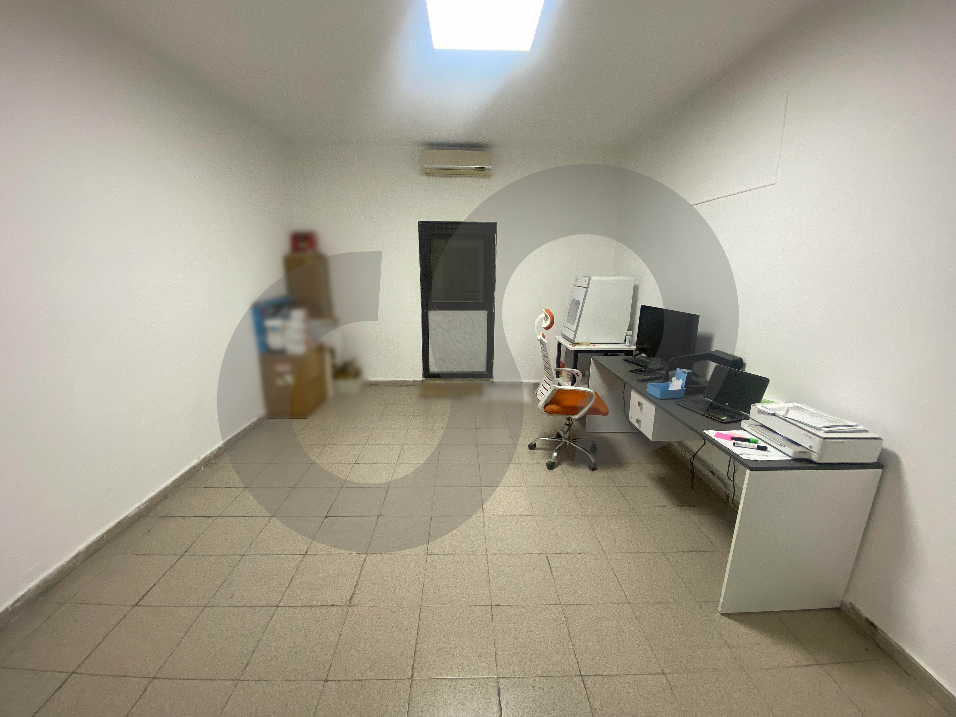 Prime area, parking, elevator, Tripoli,maarad — الصورة 2