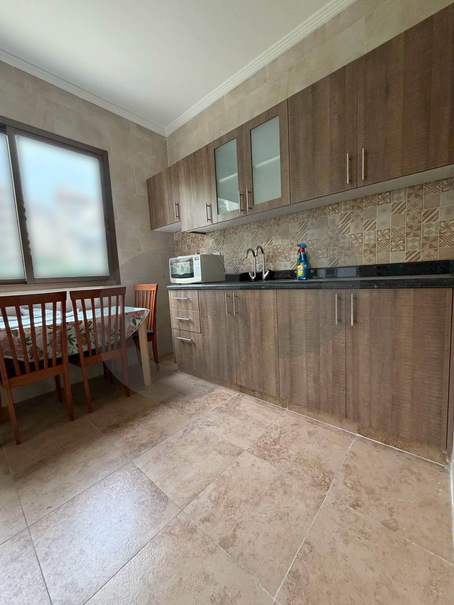 Brand new, Furnished, parking, Naccache — الصورة 3