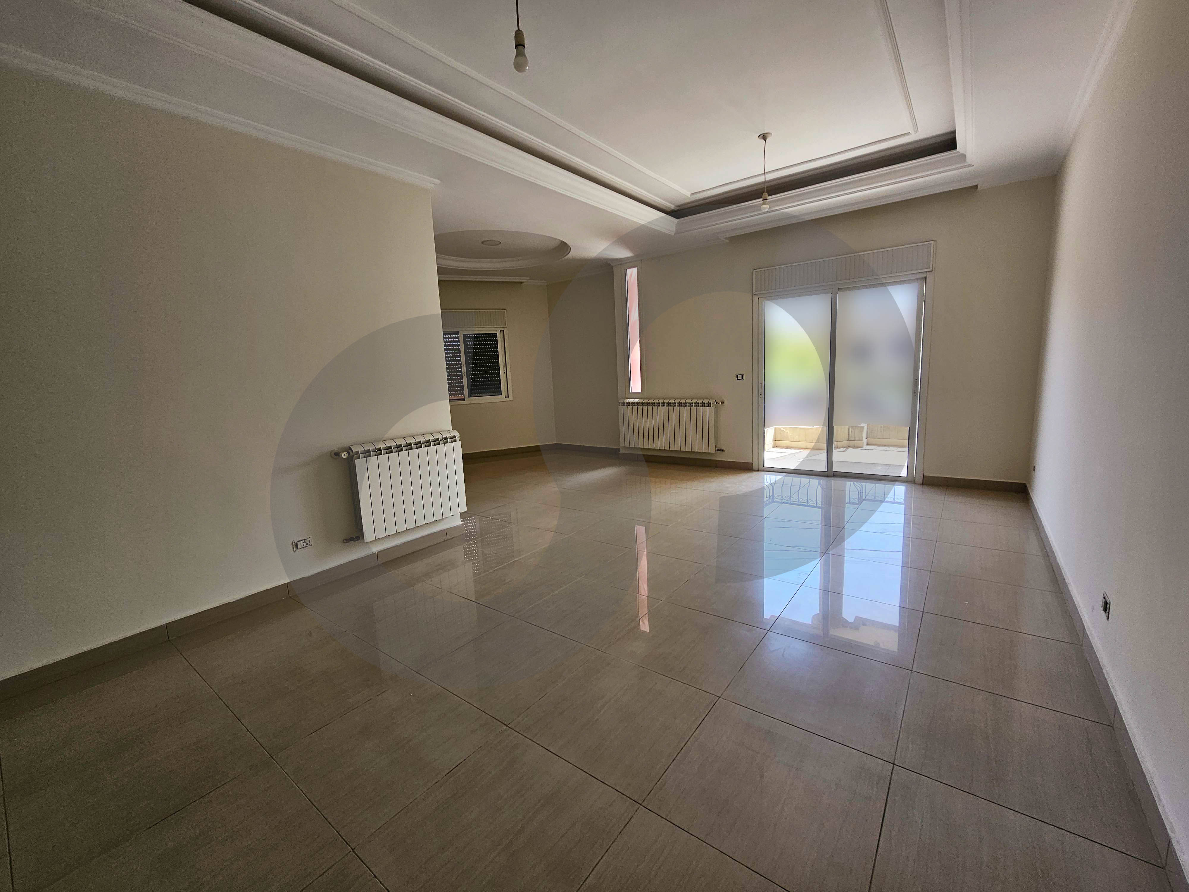 Terrace , well-maintained, Elevator, Zgharta — الصورة 2