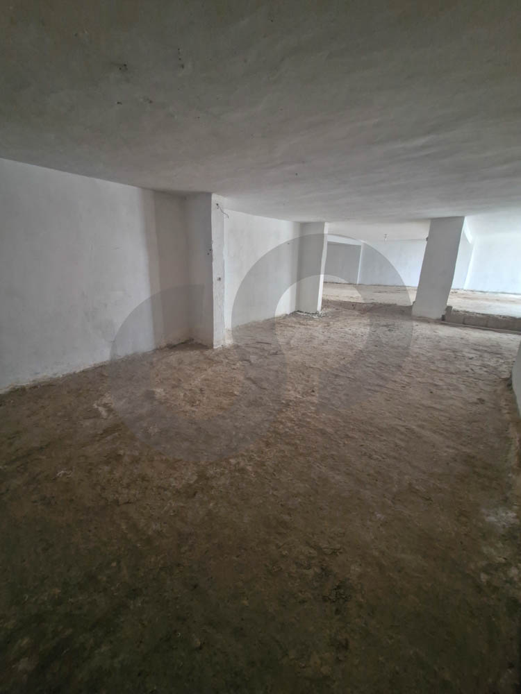 Warehouse located , Prime and quiet area of Amchit — الصورة 2