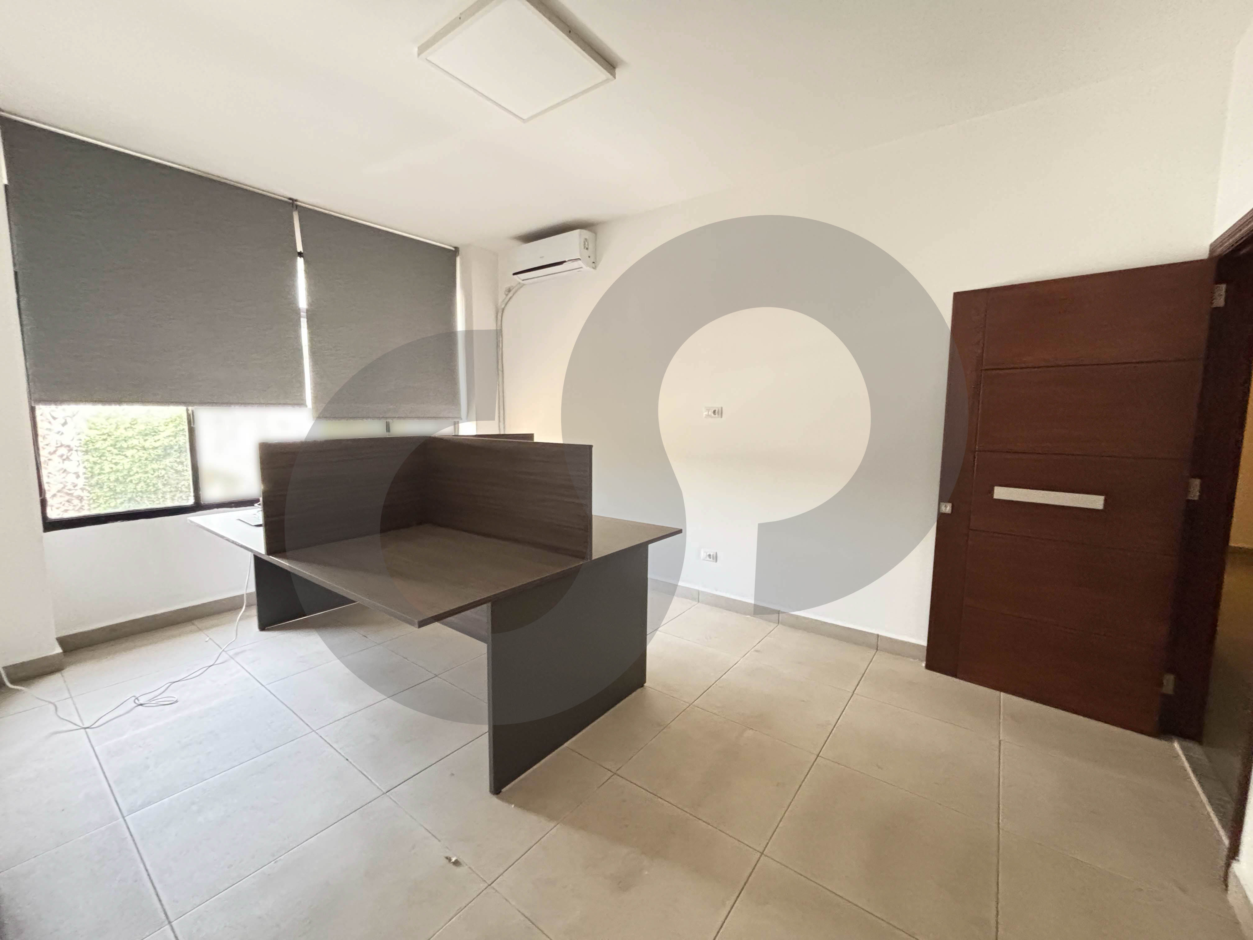Prime location, great deal, caracas, Beirut — الصورة 2