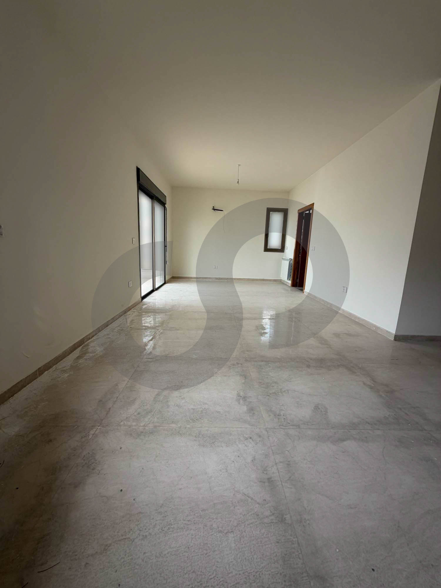underground parking , maids room, storage , naccache — الصورة 2