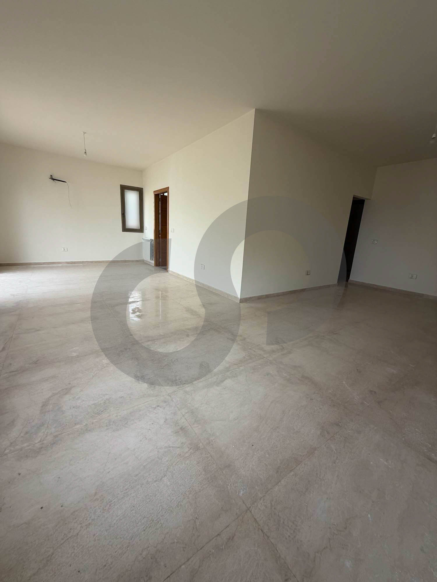 underground parking , maids room, storage , naccache — الصورة 3