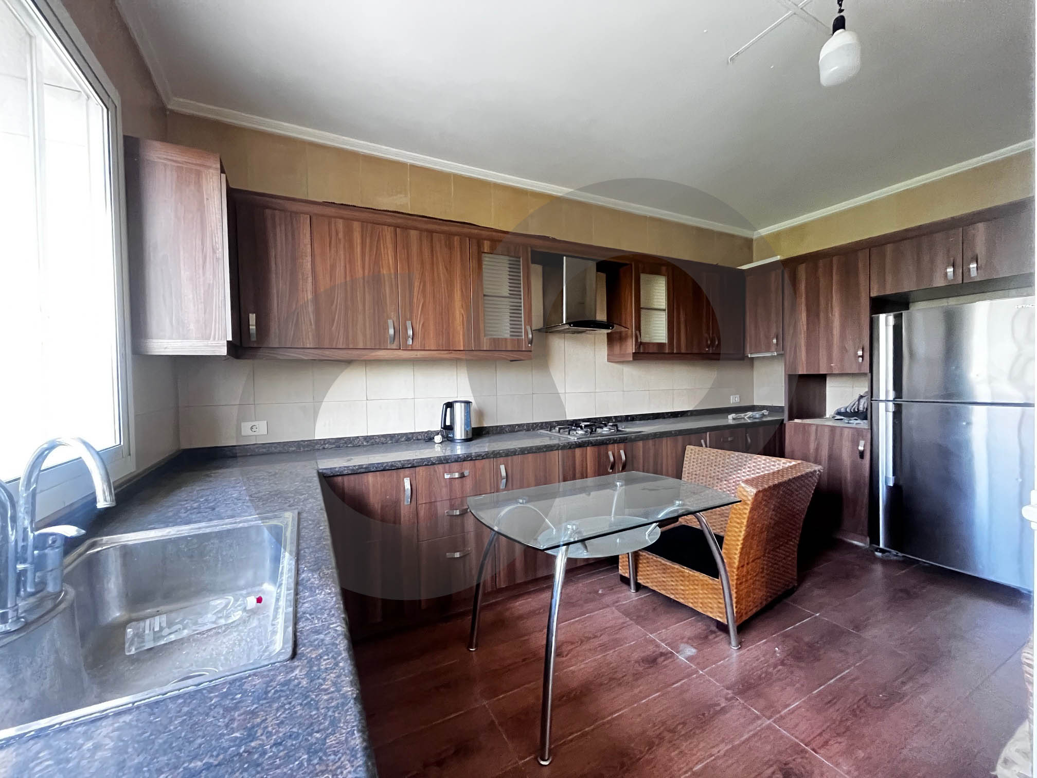 1600$/sqm,parking, storage,calm area, Sin El Fil — الصورة 2