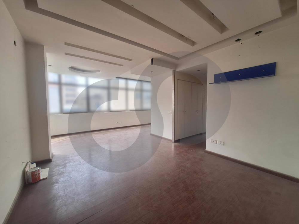 Prime Commercial Center in the Jal El Dib — الصورة 2