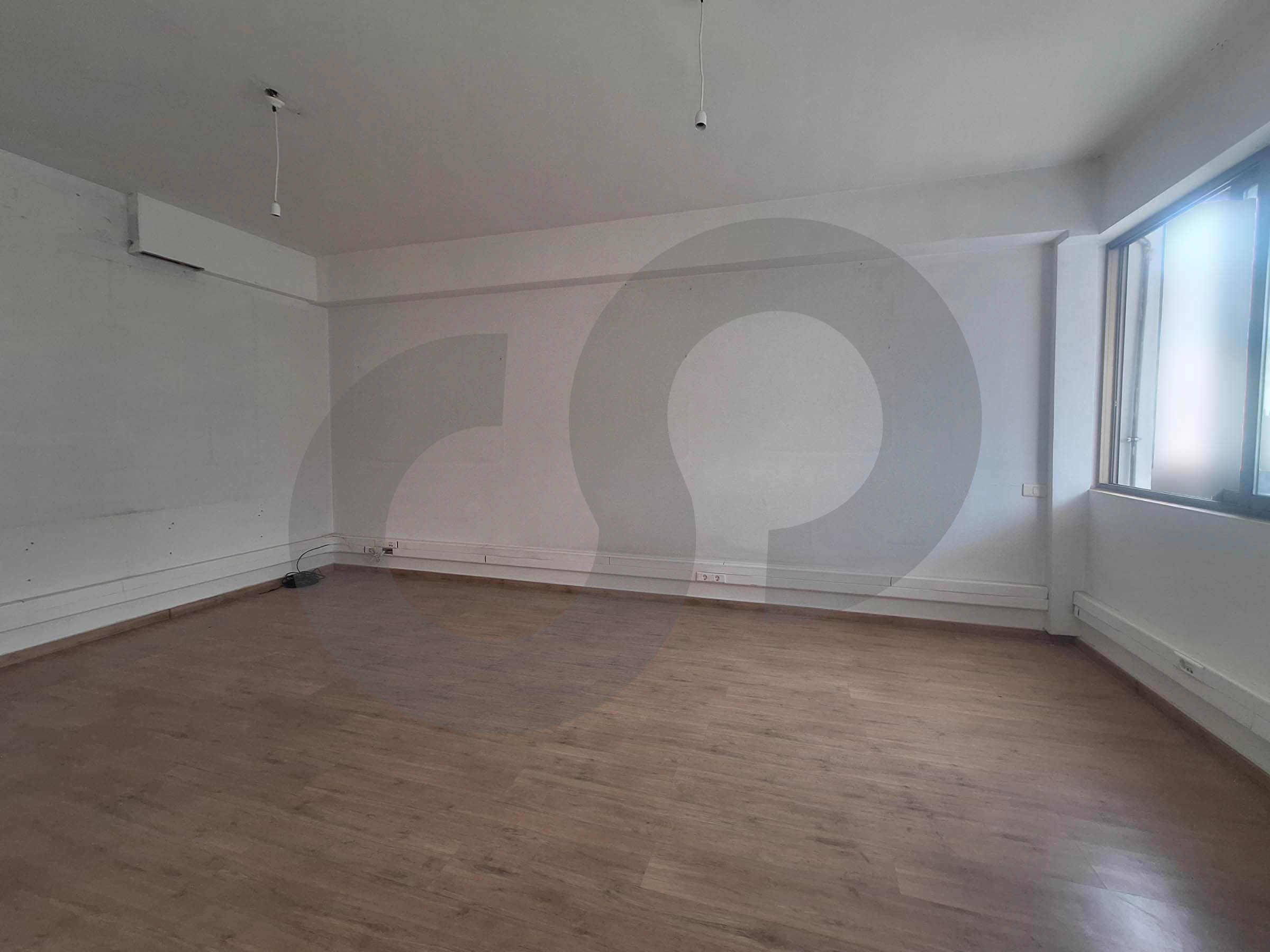 Prime Commercial Center, prime area, Jal El Dib — الصورة 2