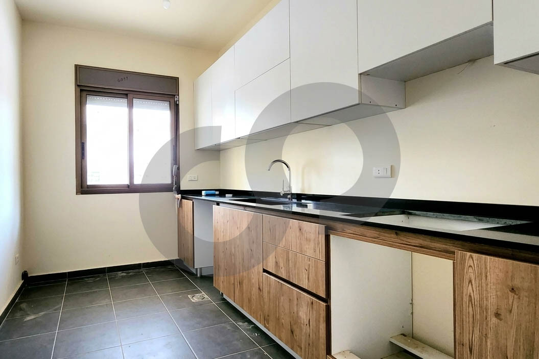 Terrace, 2 parking, storage, elevator, Ain Aalak — الصورة 2
