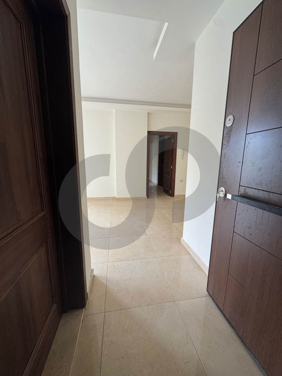 covered parking, balcony, view, calm area, Hboub — الصورة 2
