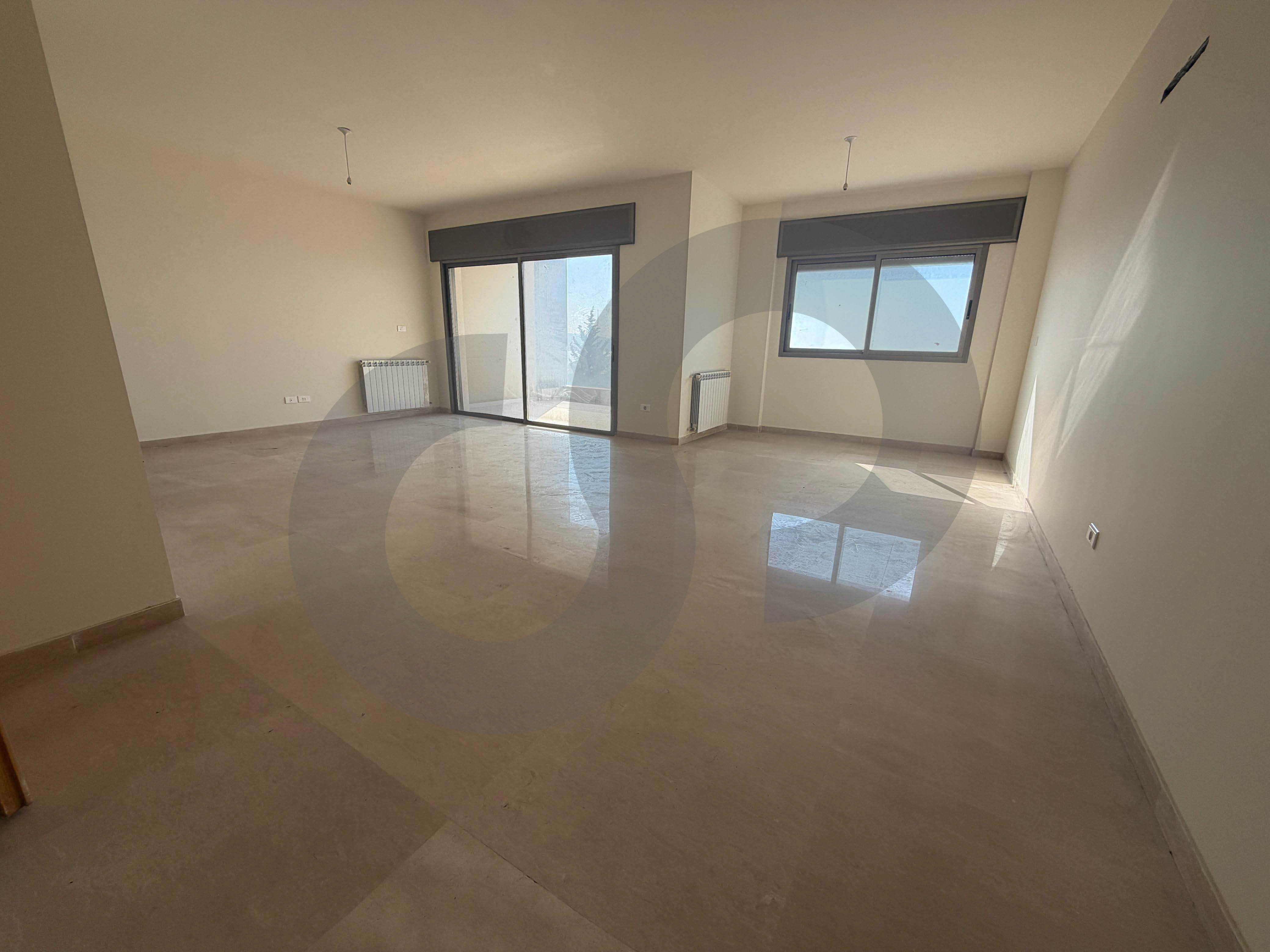 sea view, covered parking, 3 balconies, Kfarhbab — الصورة 2