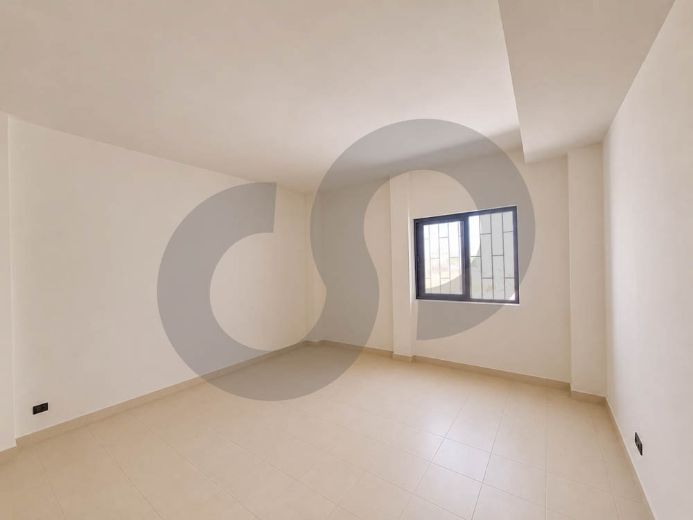 Needs renovation, Spacious property , Mansourieh,Maten — الصورة 2