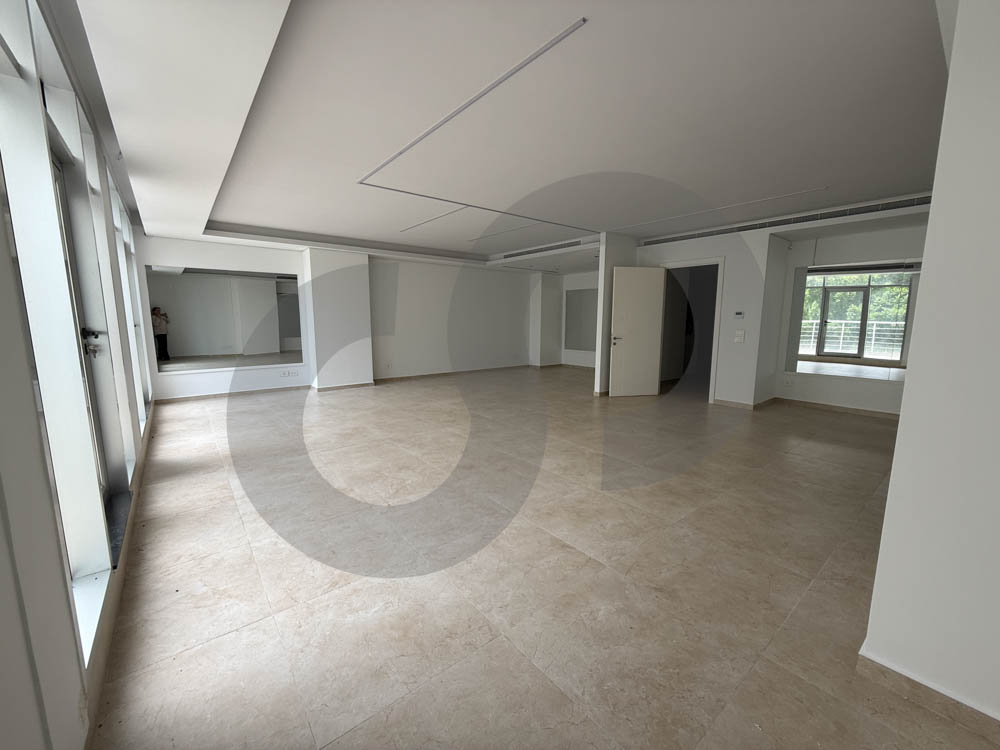 Commercial Space,easy access,Minet hosn, Beirut — الصورة 2