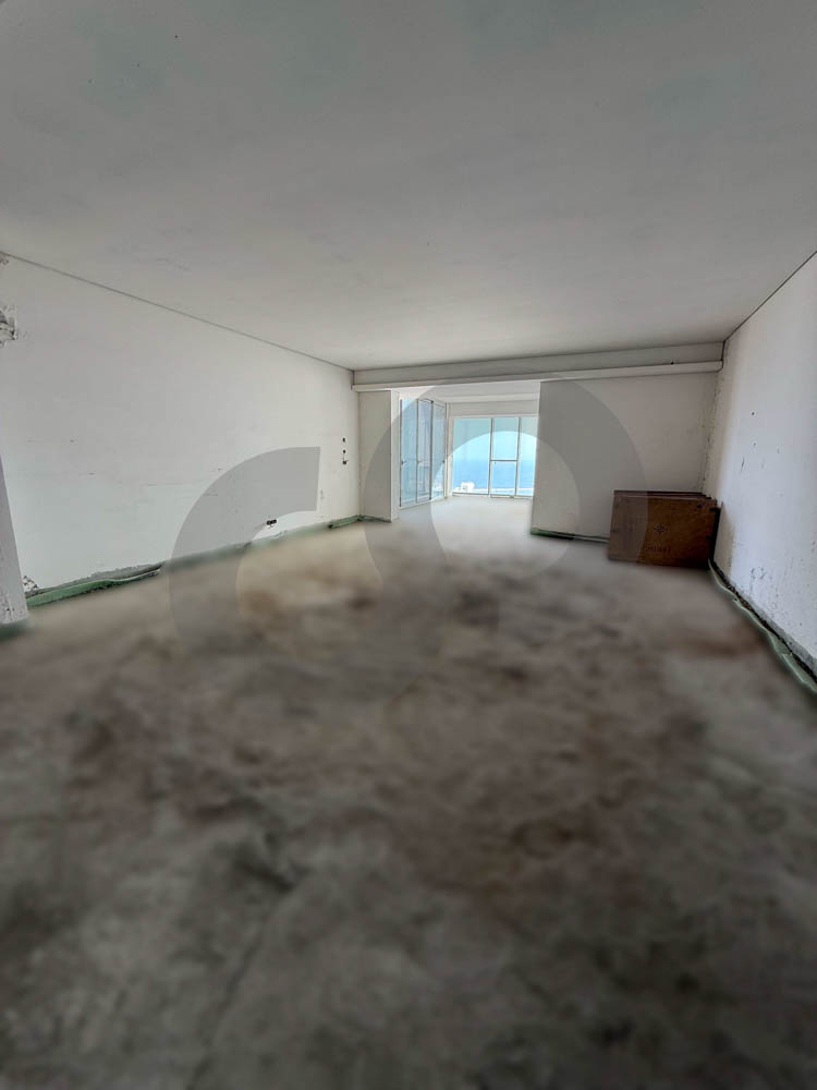 Prime Location,Core and shell , Beirut,Achrafieh — photo 2