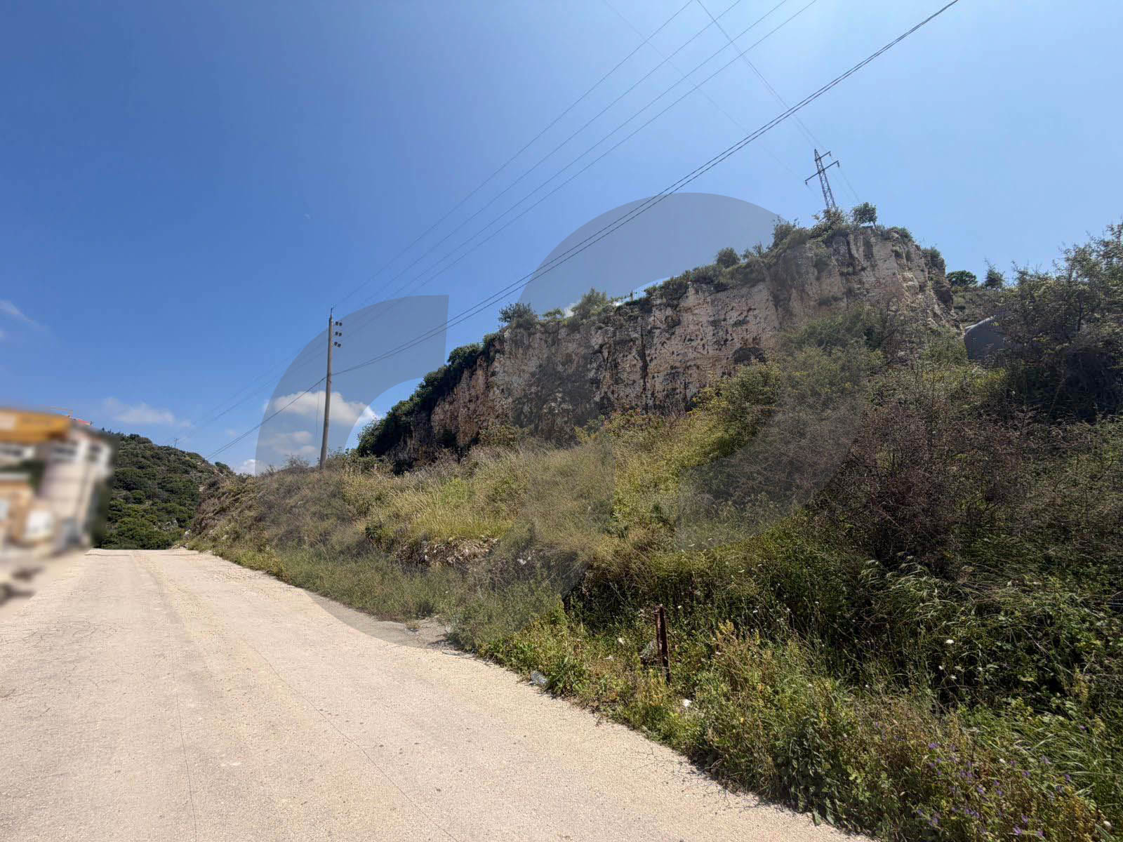 Industrial , 2 payments, prime area, Eddeh, Jbeil — الصورة 2