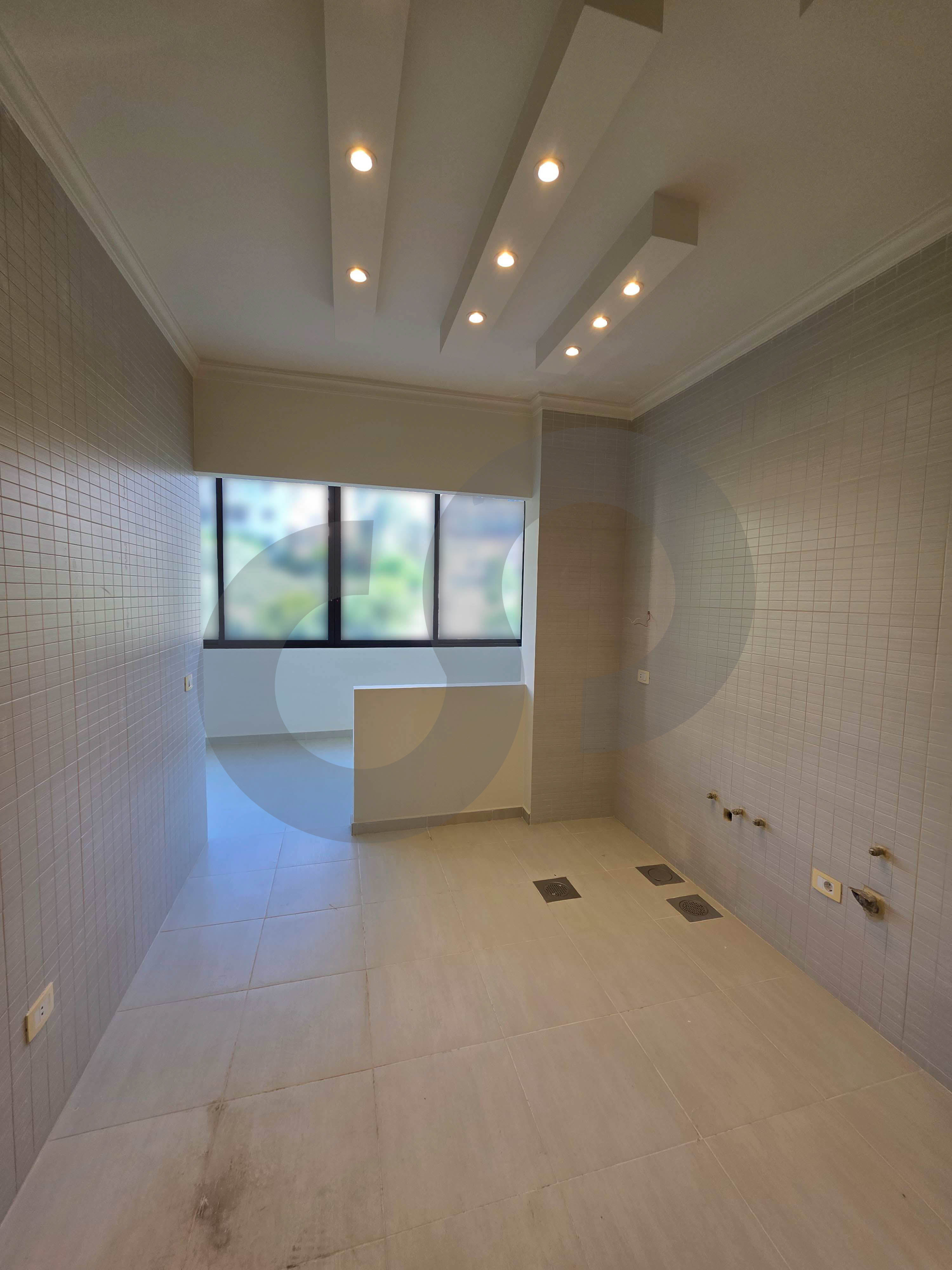 Brand New, Prime Location,Zouk Mosbeh, Keserouan — الصورة 2