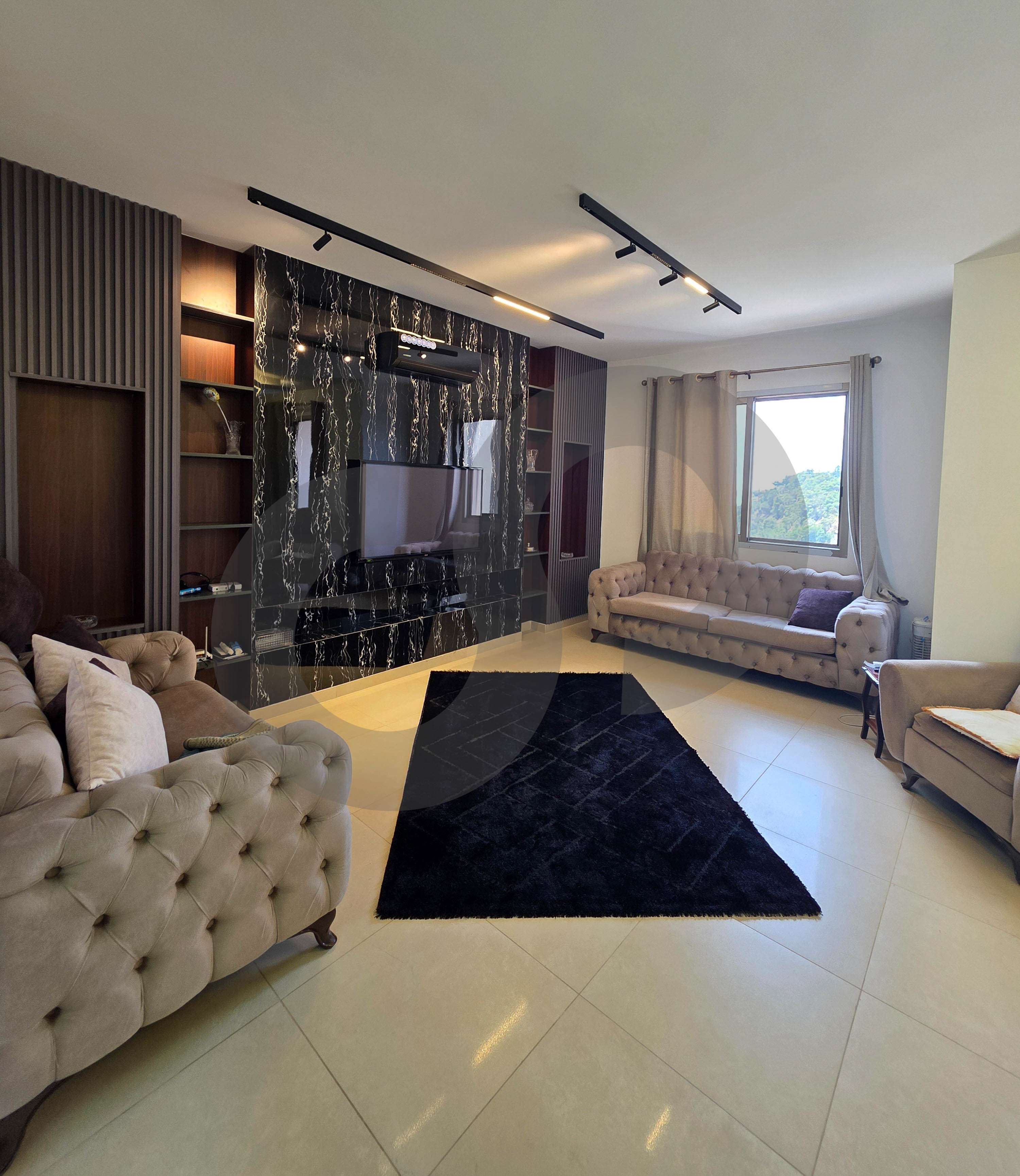 prime location, metn,Broummana, Jouret El Ballout — الصورة 2