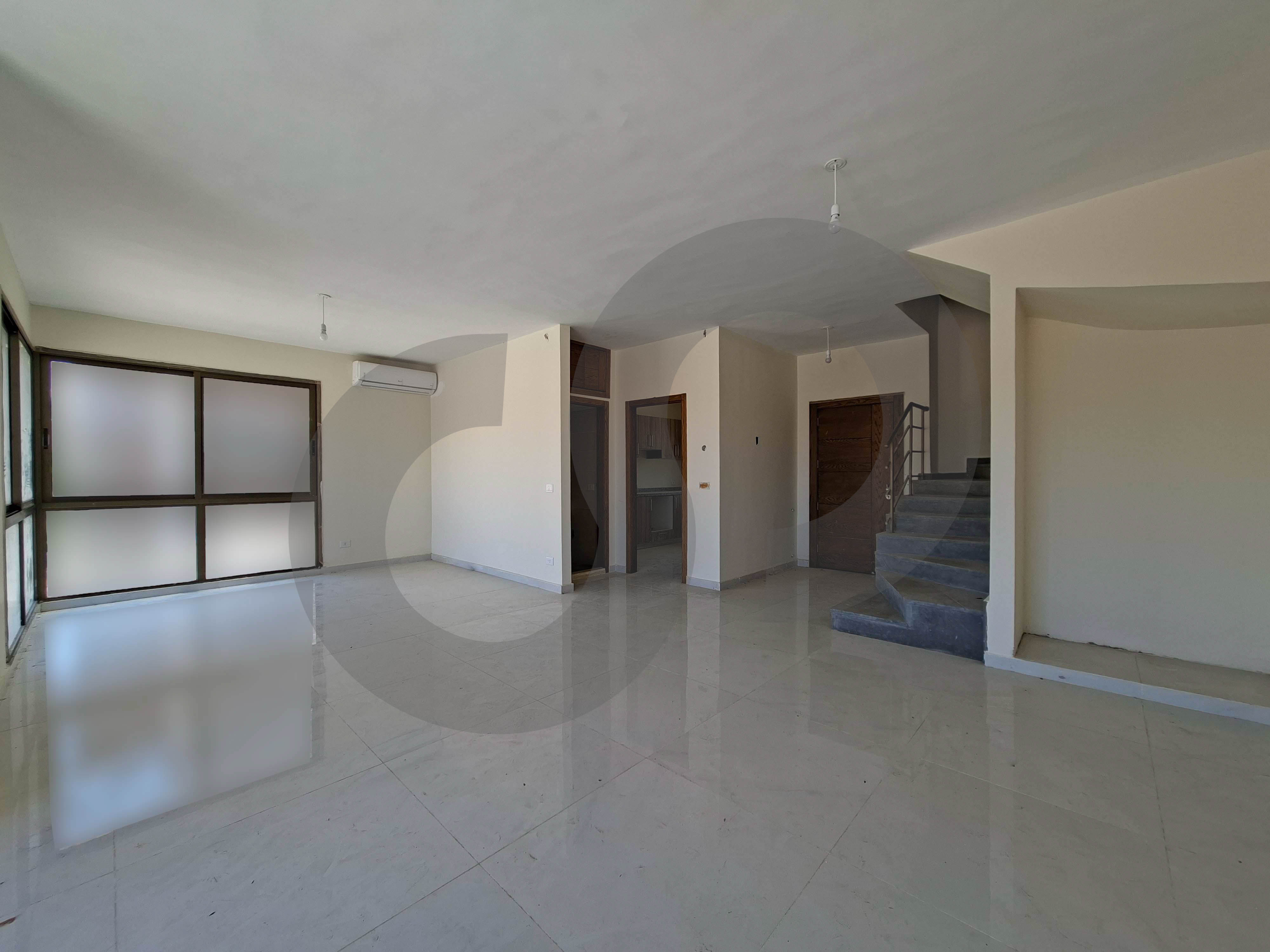 mini villa, terrace, prime location, baabda, jamhour — الصورة 2