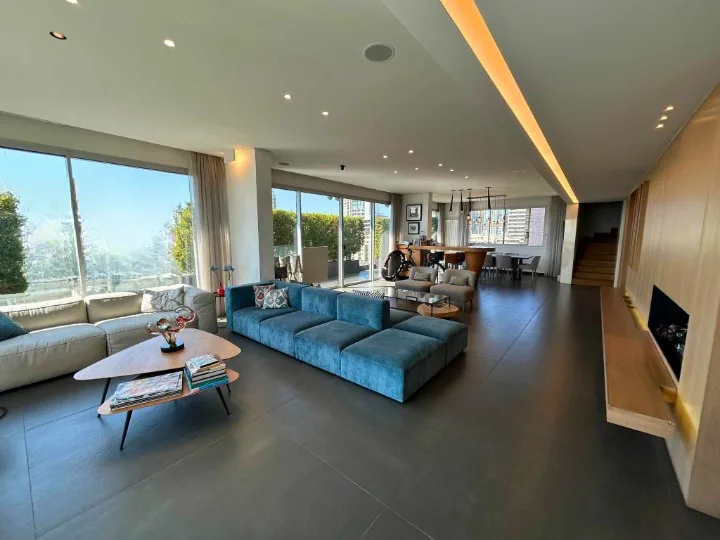 Penthouse for Sale in Achrafieh — الصورة 3