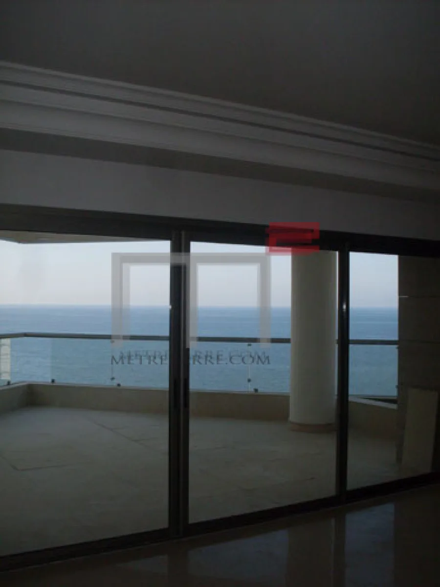 Apartment for Sale in Ain El Mreisse