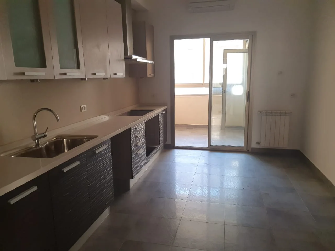 Apartment for Sale in Syoufi, Beirut, Lebanon — الصورة 6