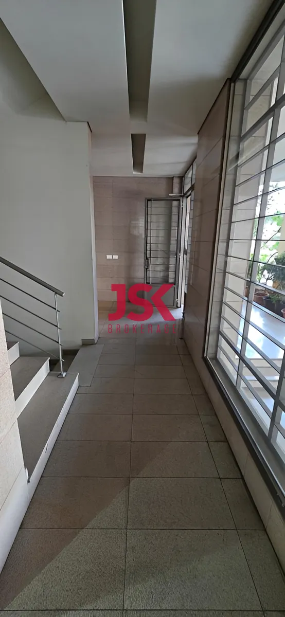 Apartment for Rent in Jdeideh, Lebanon — الصورة 12