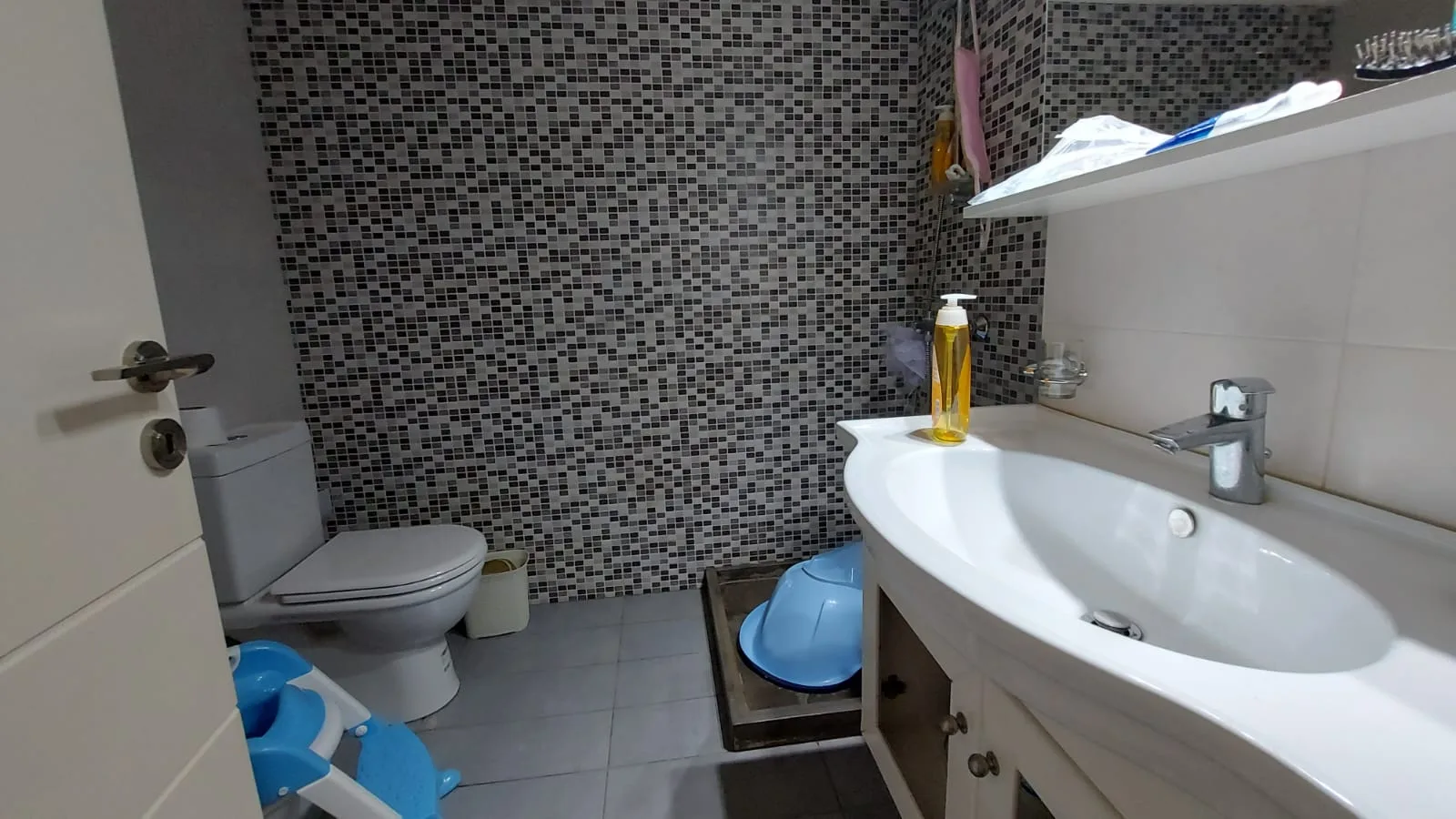 Apartment for Sale in Aamchit, Lebanon — الصورة 6