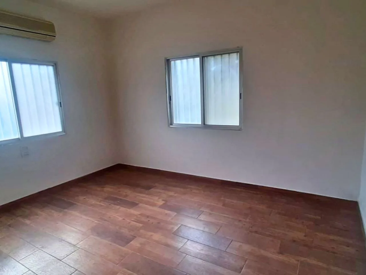 Apartment for Sale in Mazraat Yachoua, Lebanon — الصورة 6
