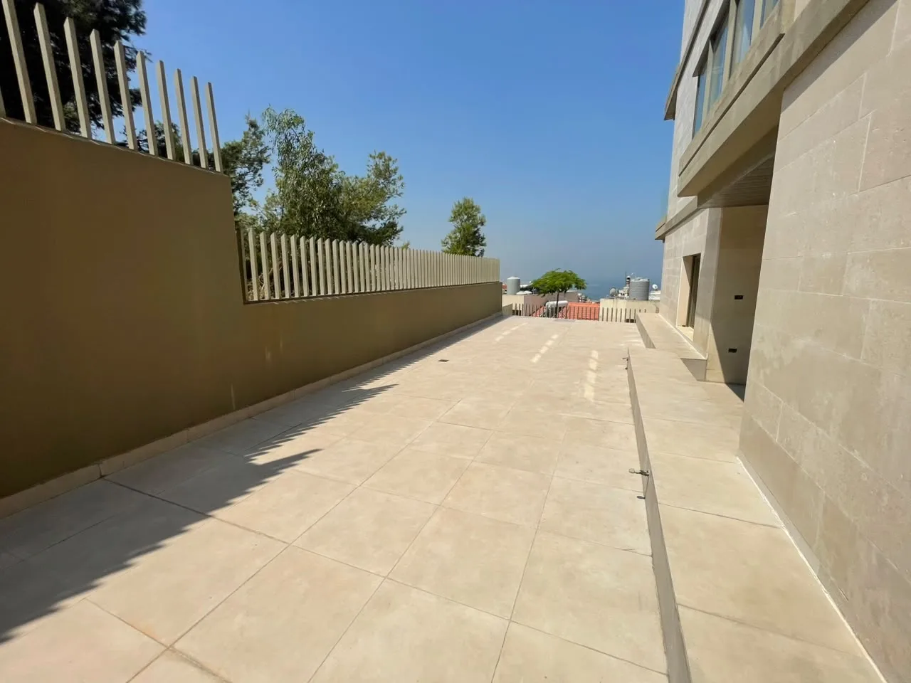 Apartment for Sale in Bsalim — الصورة 2