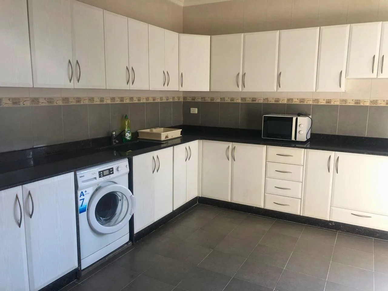 Apartment for Sale in Achrafieh, Beirut, Lebanon — الصورة 5