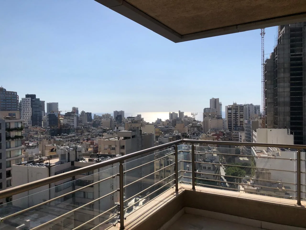 Apartment for Sale in Hamra, Beirut, Lebanon — الصورة 3