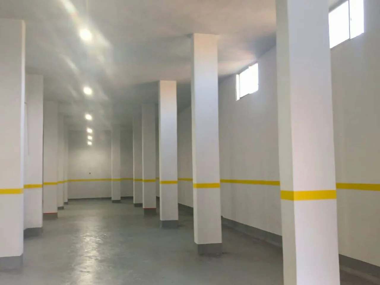 Warehouse for sale in Dbayeh — الصورة 3