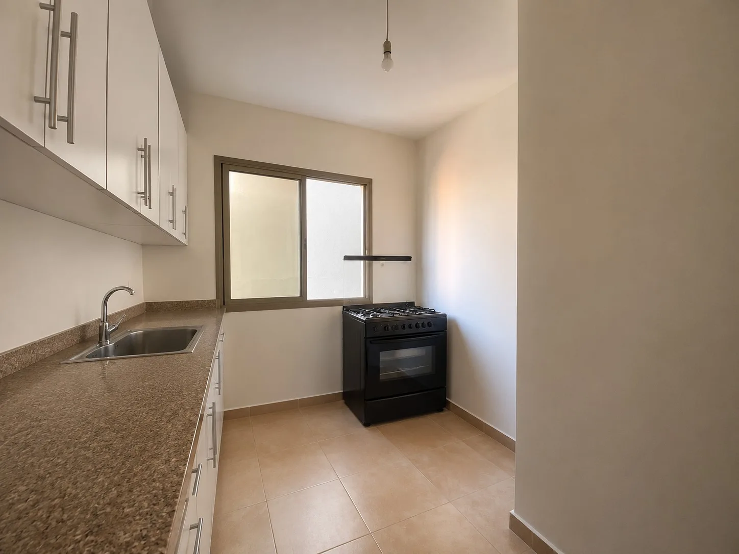 Apartment for Sale in Mar Elias, Beirut — الصورة 3
