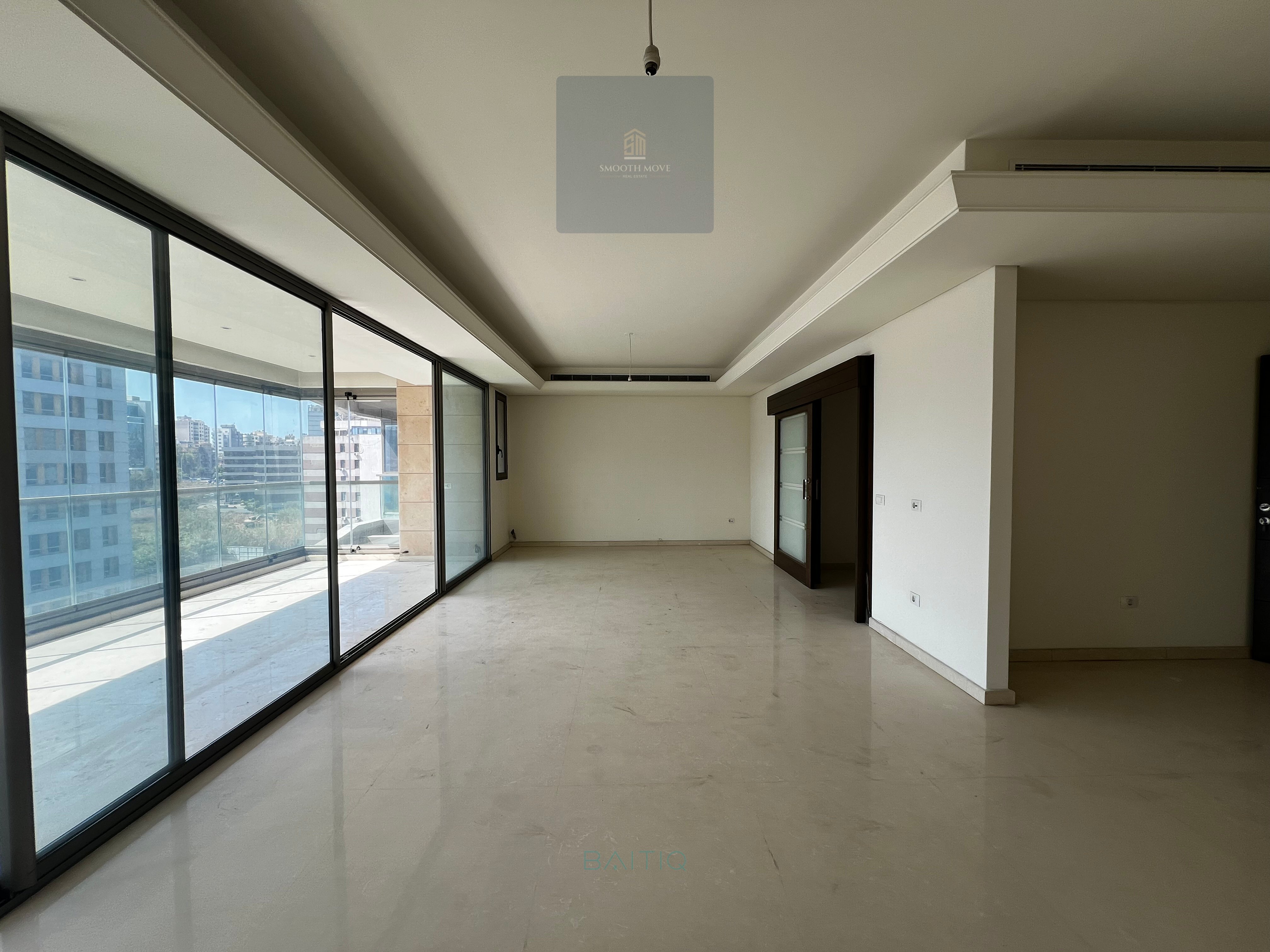 Spacious Apartment for Sale in Sioufi Ashrafieh — الصورة 6