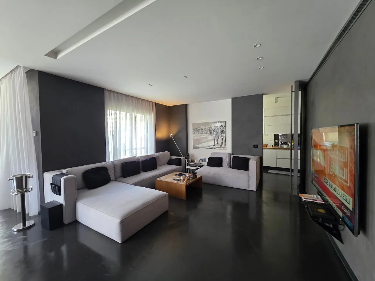 Apartment for Sale in Sassine, Achrafieh, Beirut, Lebanon — الصورة 3
