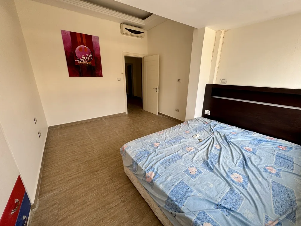 Apartment for Sale in Hamra — الصورة 3