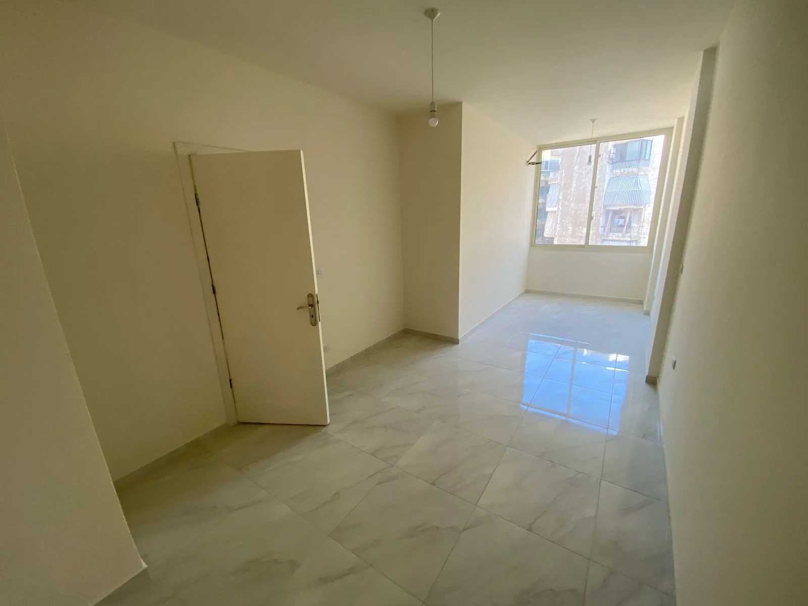 Apartment for Sale in Baouchriyeh, Lebanon — الصورة 5