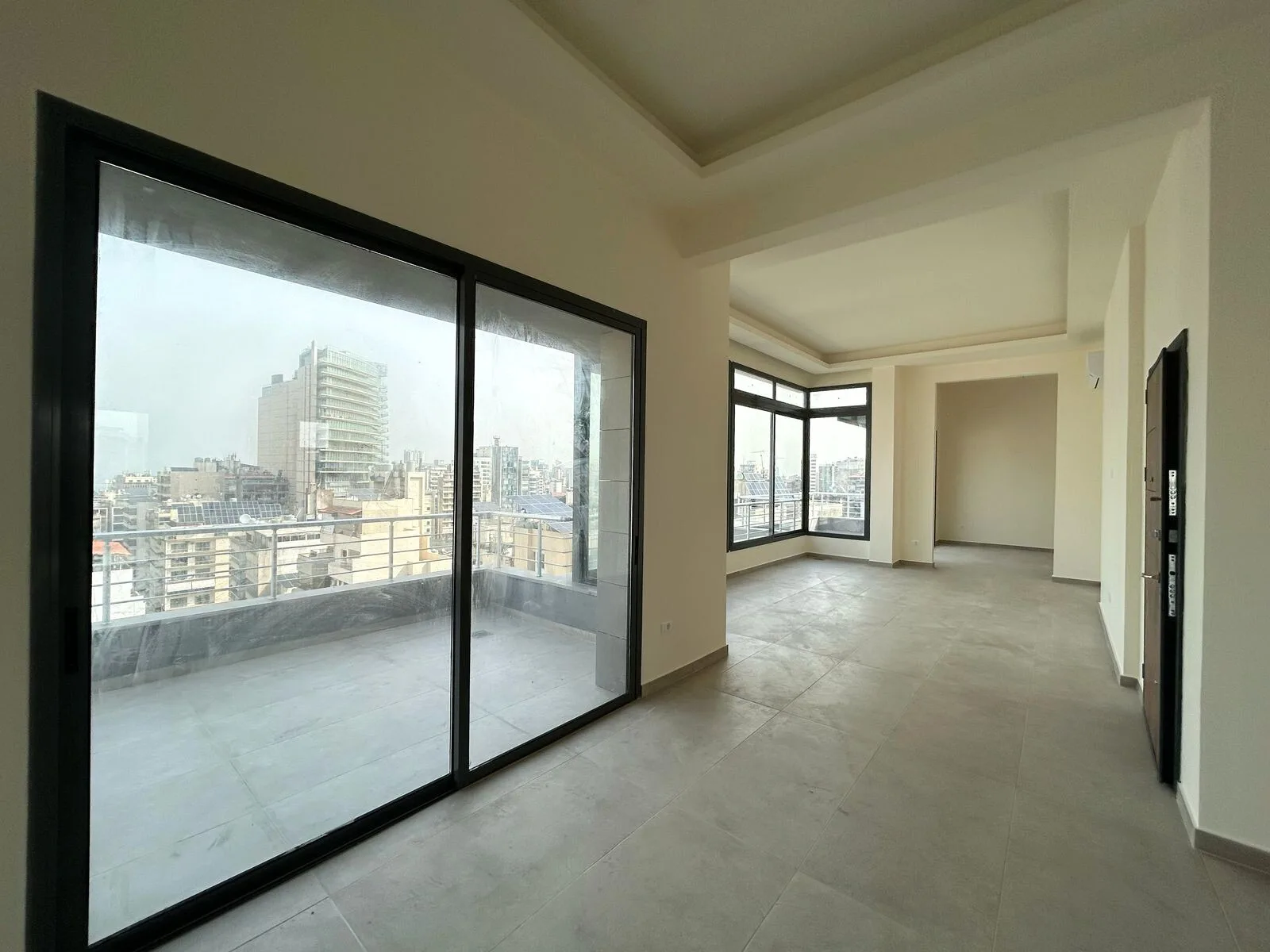 Apartment for Sale in Verdun,, Beirut, Lebanon — الصورة 4