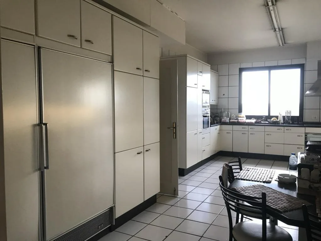 Apartment for Sale in Hazmieh, Lebanon — الصورة 6