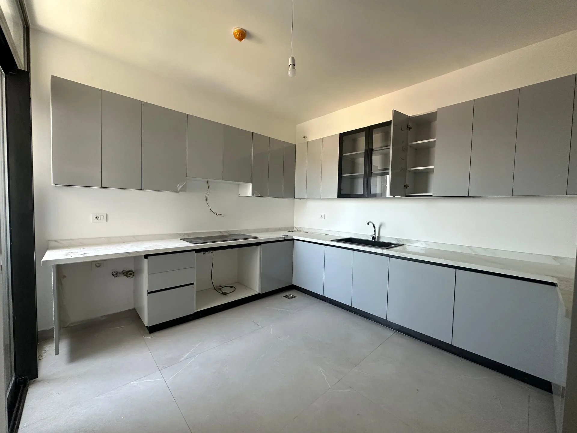 Apartment for Sale in Blat — الصورة 4