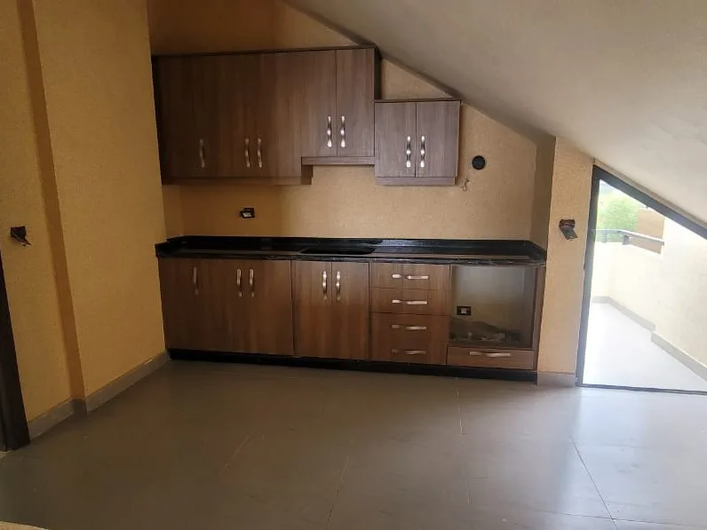 Duplex for Sale in Nahr Ibrahim — الصورة 10