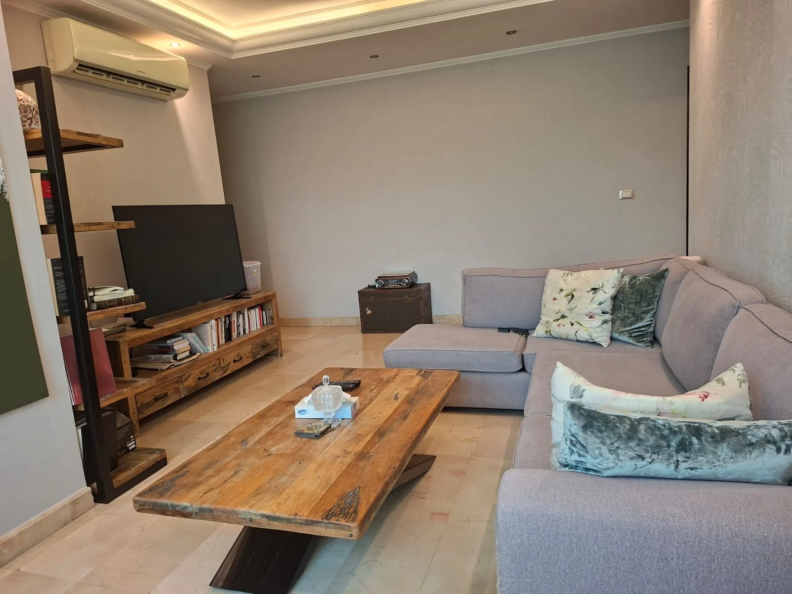 Apartment for Sale in Mar Elias, Beirut — الصورة 4