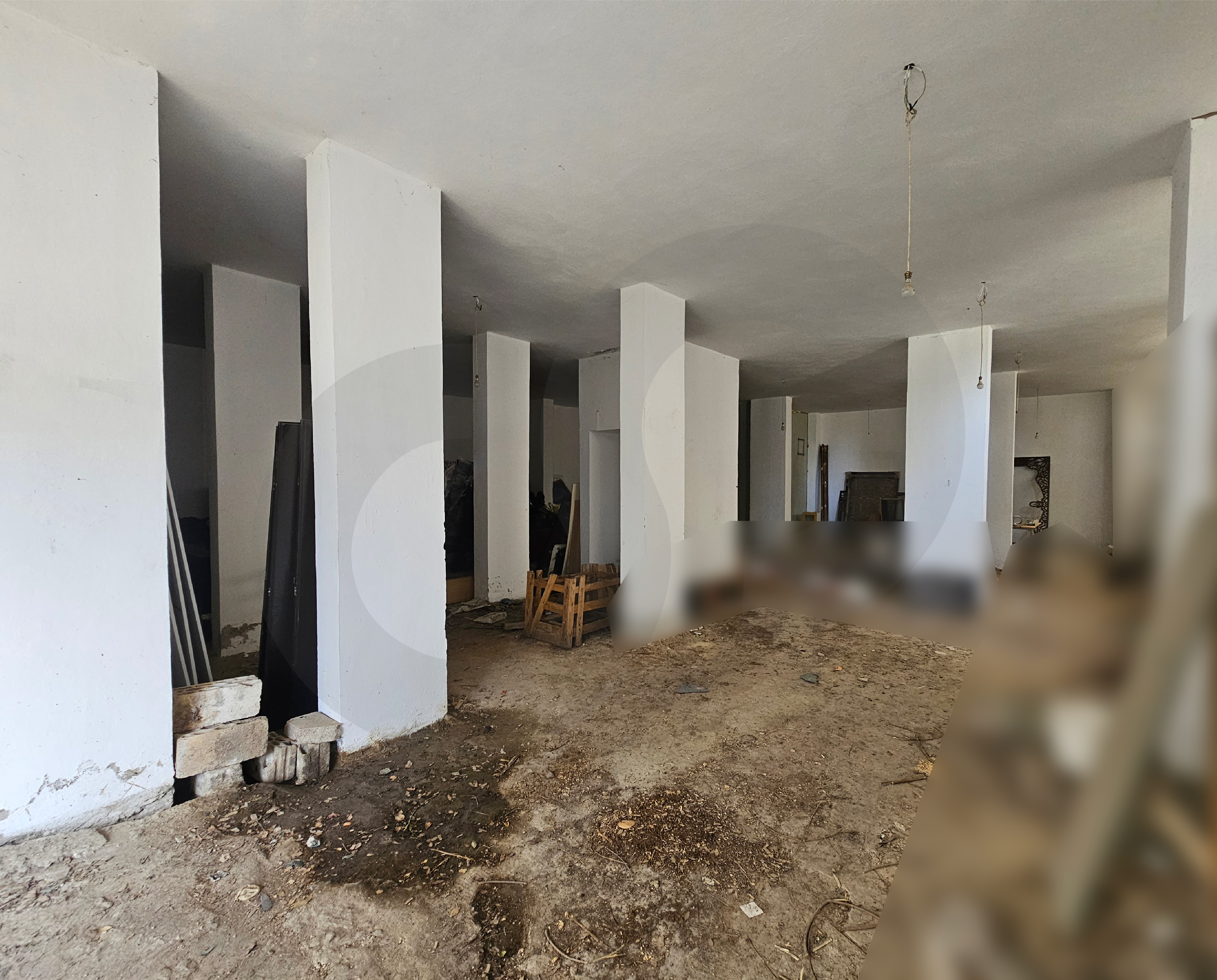 WAREHOUSE/Zouk Mikael — الصورة 2