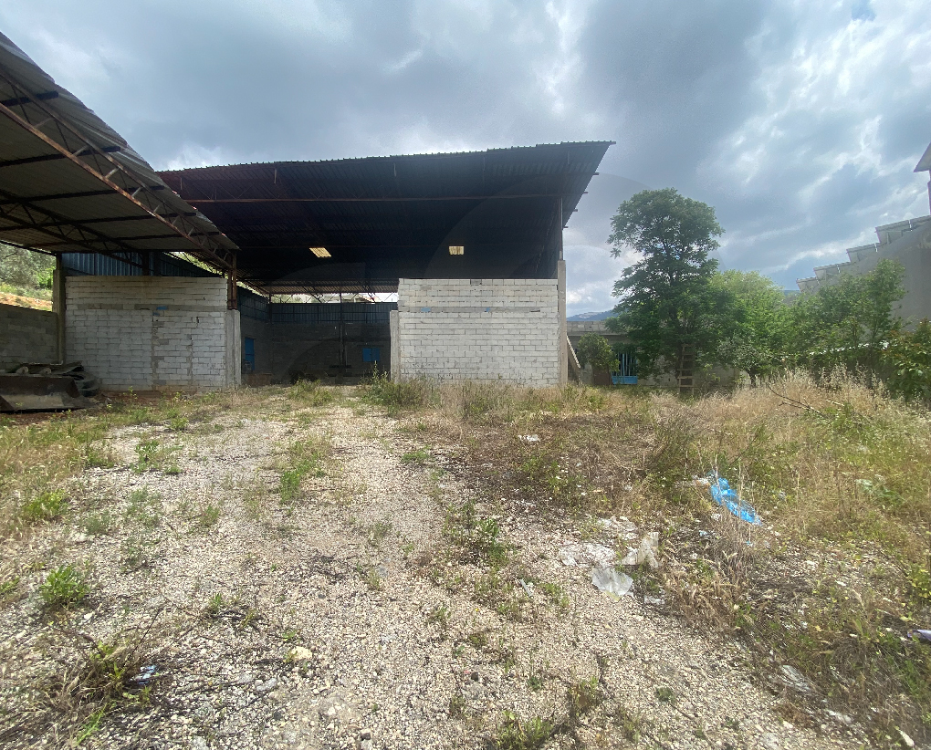 Spacious plot/Negotiable/Zgharta -Khaldieh — الصورة 2